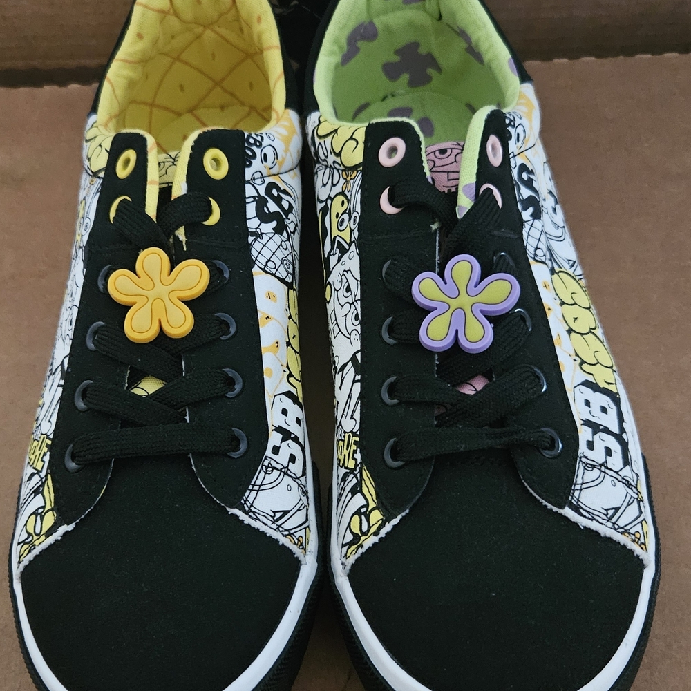 Spongebob Men's Canvas Low Top Sneakers Sz 10 NWT